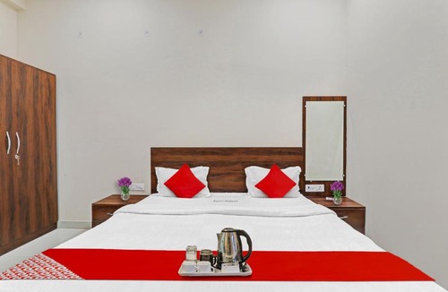 Gorakhpur Hotel | OYO Flagship 70307 Hotel Sanvi Galaxy