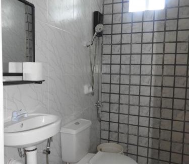 Basdiot Hotel | Pacifico Seaside Lodge