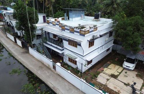 Alappuzha House | Paddy N Canal Homestay