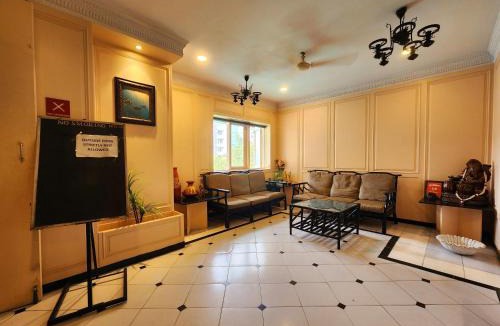Ballygunge Hotel | Park Palace Hotel