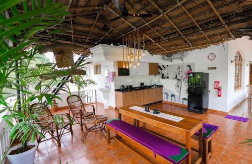Alwaye House | Parudeesa - Heavenly- Luxurious Palace look-Near CBD - Kerala - India with Breakfast