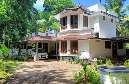 Pattanakkad Villa | PEACE HOME STAY