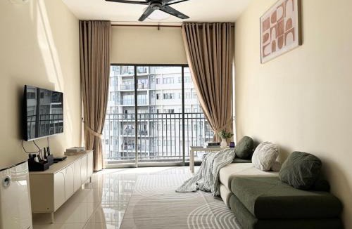 Kuala Lumpur Apartment | Peaceful 3BR 2B with Pool 10pax Wangsa Maju near Wangsa Walk