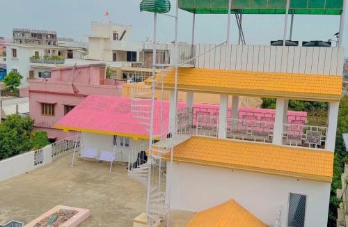 Patna Villa | Peaceful Studio With Kitchen & Terrace 301