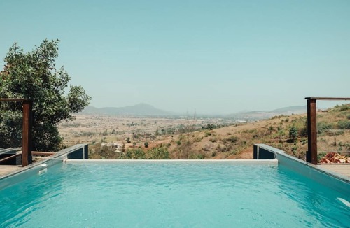 Kadadhe Condo | Petite Paradise Carat 2 By Ebony Stays – Chic 2BHK Luxury Villa in Lonavala