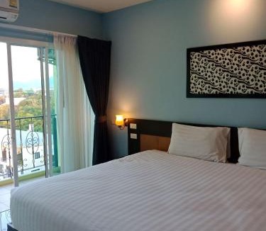 Talat Nuea Hotel | Phuket Chinoinn-SHAPlus Certified