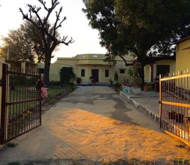 Chaksu House | Pili kothi - A farm stay