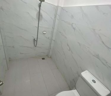 Allen Apartment | Pinkys Guest House
