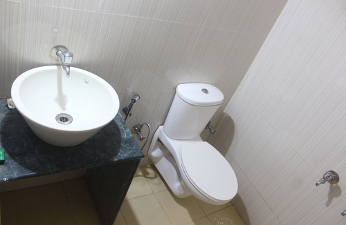 Anjuna Hotel | Poonam Village Resort