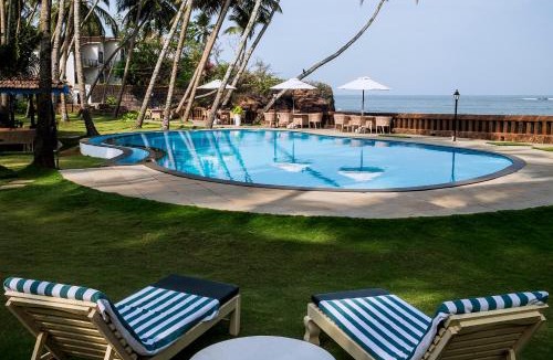 Dona Paula Resort | Prainha Resort By The Sea