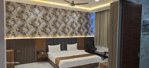 Ratlam Hotel | premvatika restaurant and hotel