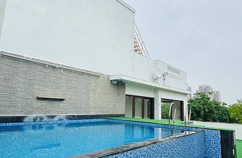 Sanand House | price for per room .Feel like you in palace.nPool with privacy