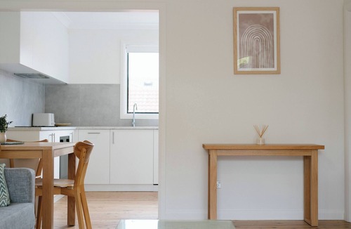 Merewether Apartment | Prickly Pear Stays in Merewether - Ranclaud St, 1-bedroom