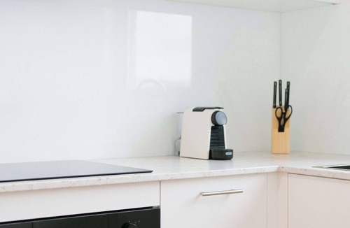 Merewether Apartment | Prickly Pear Stays in Merewether - Ranclaud St, 2-bedroom