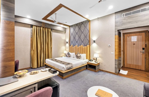 Varanasi Hotel | Primeland Hotel