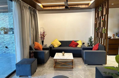 DLF City Resort | Private room ∙ 2 guests