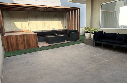 DLF City Resort | Private room ∙ 2 guests