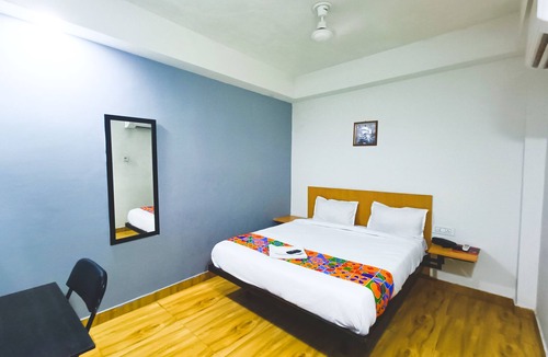 Delhi Bed & Breakfast | private rooms in dallupura