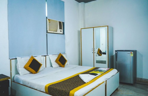 Hauz Khas Village Bed & Breakfast | PRIVATE ROOMS IN HAUZ KHAZ
