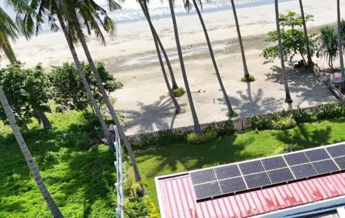 Roxas Villa | PRIVATE VILLA FRONT BEACH Infinity Pool