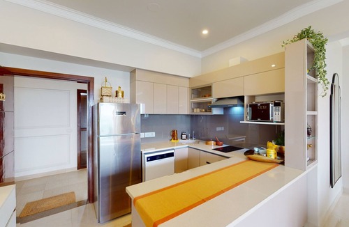 Gurugram Bed & Breakfast | Priya Living Flower Valley