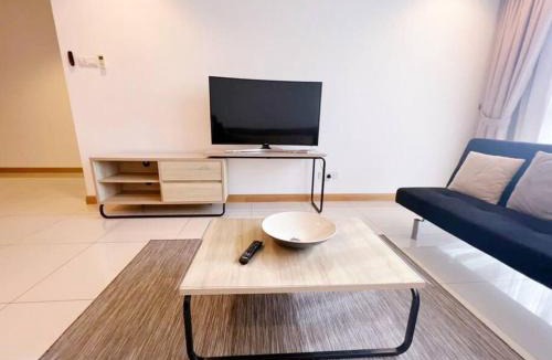 Kampung Kerinchi Apartment | [PROMO]Connected train 2 Bedrooms - Above Mall(25)