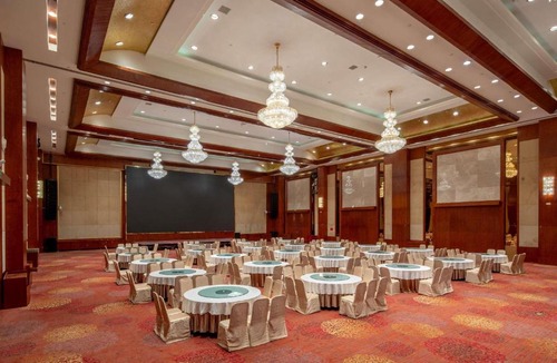 Nanming District Hotel | Pullman Guiyang