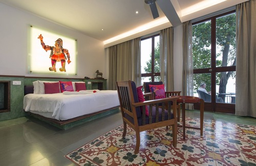 Muhamma Hotel | Purity at Lake Vembanad