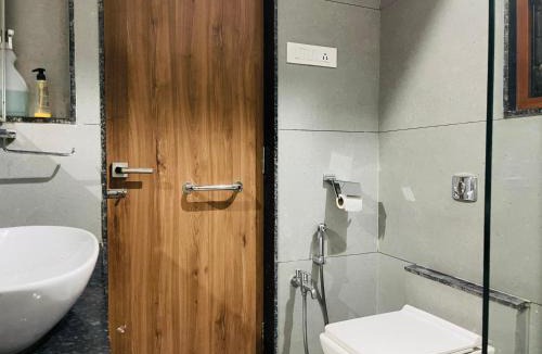 Chandkheda Apartment | Pvr House - Second Floor Serenity