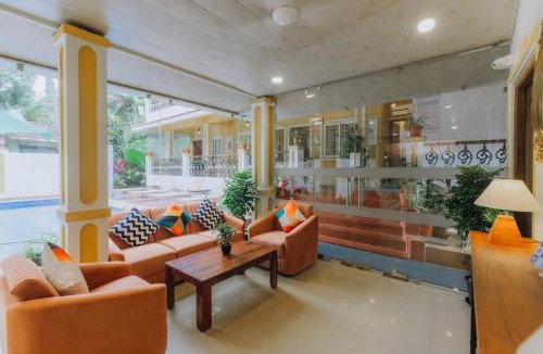 Nagoa Villa | Pvt Pool - Villa Azura Escape - Casa Marialina 8 BR