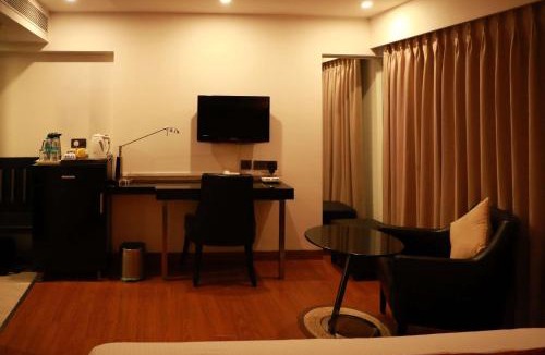 Dwaraka Nagar Hotel | Quality Inn Bez Krishnaa