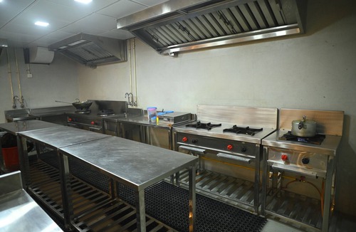 Faizabad Hotel | Quality Inn Rama Ayodhya