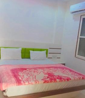 Sikar Hotel | RADHIKA INn