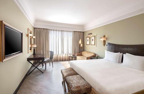 Sector 18 Hotel | Radisson Blu MBD Hotel Noida