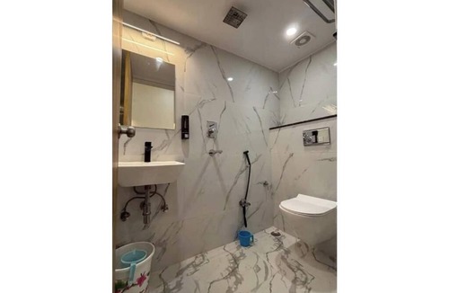 Varanasi Apartment | Raghav Vilas ~ Near Kashi Vishwanath Temple