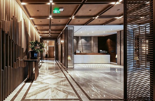 Shizhong District Hotel | Ramada Leshan
