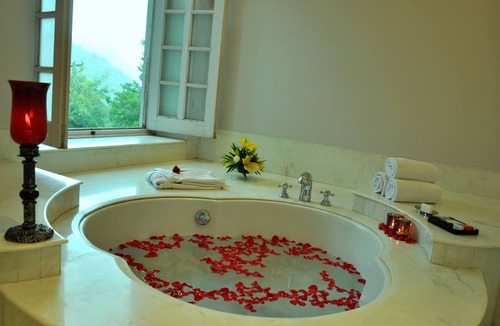 Gopalgarh Hotel | Ramgarh Lodge, Jaipur - IHCL SeleQtions