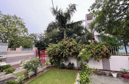 Greater Noida House | Rangoon by Grehstay 2BHK Independent House near Expo Mart