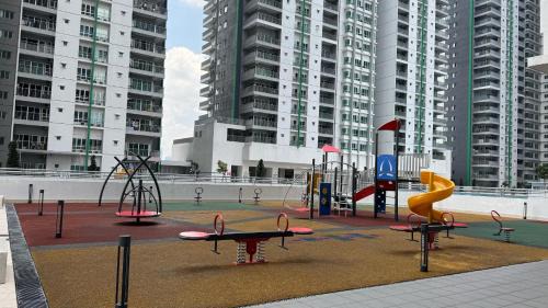 Salak South Apartment | Razak CITY Fully Air-Con Suite Sungai Besi Kuala Lumpur