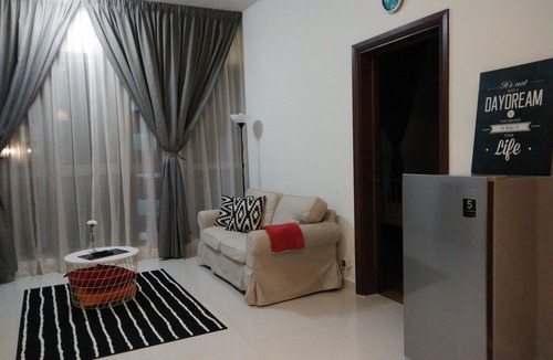 Bukit Bintang Apartment | ★Regalia Suites Cosy 1BR w/WiFi★Infinity Pool KL Towers View★Near LRT and Mall
