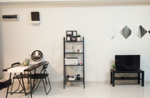 Bukit Bintang Apartment | ★Regalia Suites Cosy 1BR w/WiFi★Infinity Pool KL Towers View★Near LRT and Mall