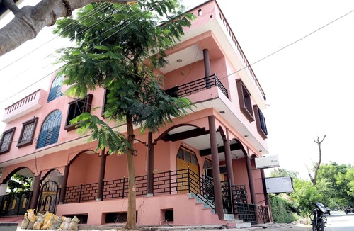 Fatehpura House | Relax home stay family room