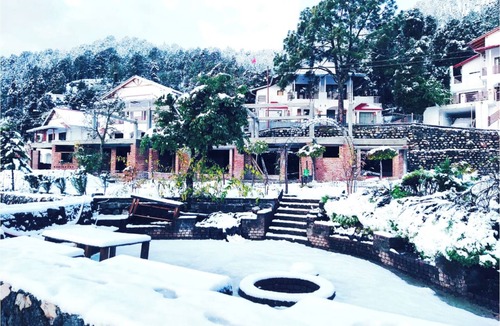 Shyamkhet Villa | Relax, rejuvenate and experience authentic Kumaoni cuisine and Ayurvedic spa.