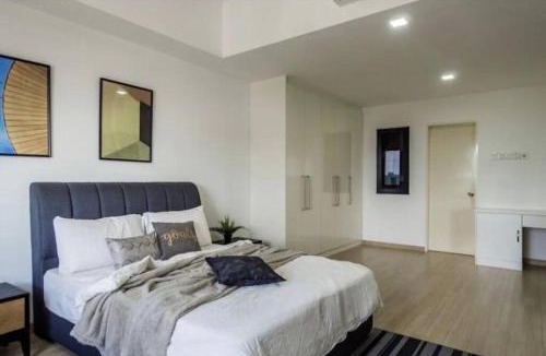 The Strand Apartment | Relax Suite Encorp Residence -Alpha IVF-Mall