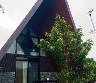 Arakan Cabin | Remedios and Beverly Hills at Marilog, Buda