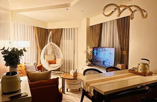 Maribago Apartment | Resort Living 1BR Corner Apartment with Balcony