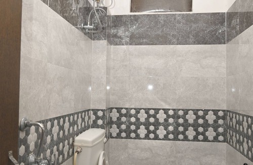 Lake Swaroop Sagar Hotel | Rising Shemesh