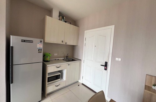 Bang Kra So Condo | River view pool gym train market wifi