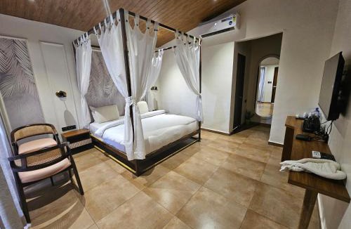 Rajpipla Resort | RiverView Tent Resort