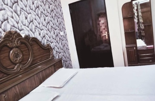 Varanasi Bed & Breakfast | RN Residency